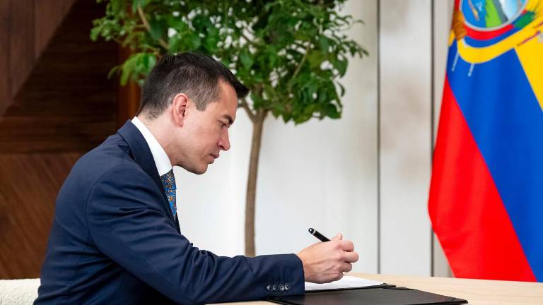 El presidente Daniel Noboa suscribió varios acuerdos con Emiratos Árabes Unidos.