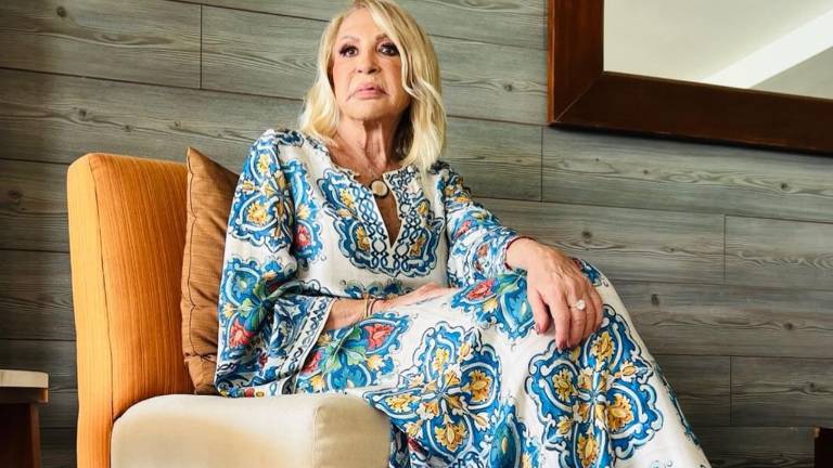 Confirman que Laura Bozzo permanece hospitalizada y su estado de salud es estable