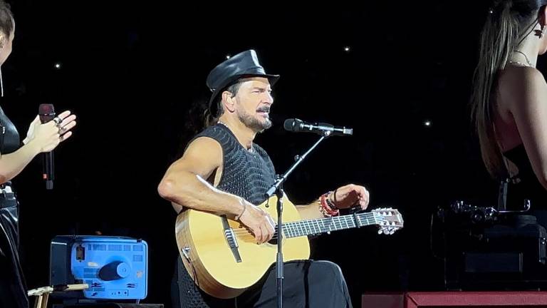 Ricardo Arjona revive sus clásicos y sorprende a Guayaquil con un show interactivo