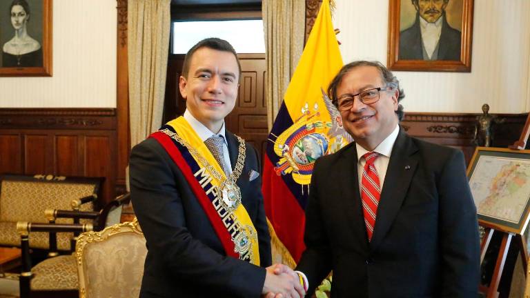 Noboa y Petro durante la posesión del primero, el 23 de noviembre de 2023.