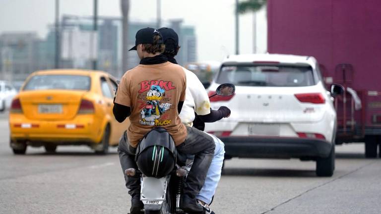 Motociclistas en Guayaquil tienen 30 días para tramitar su licencia tipo A: la ATM alista sanciones