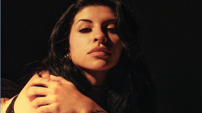 Cazzu responde con publicaciones tras la demanda presentada por Nodal