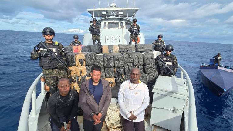 Bukele aununcia la mayor incautación de droga en El Salvador con dos ecuatorianos entre los detenidos