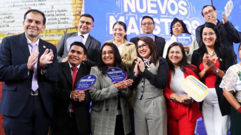 El Ministerio de Educación contratará a 1.531 docentes en Ecuador: estos son los requisitos, sueldo y pasos para postular