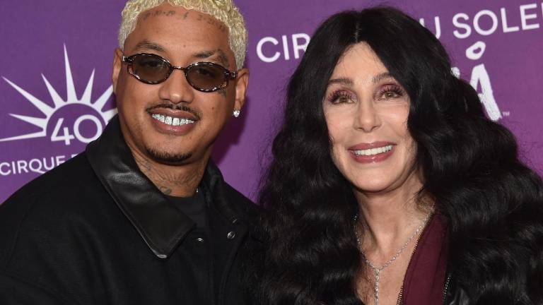 Cher, de 79 años, estaría planeando llegar al altar con su novio 40 años menor