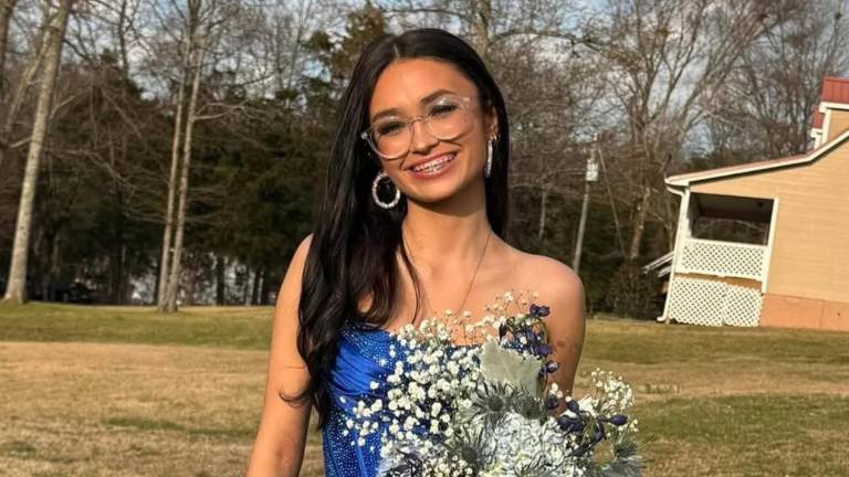 La emotiva despedida a Kimber Mills: la animadora de 18 años que salvó vidas tras morir en un tiroteo