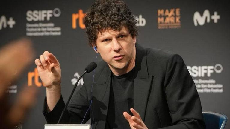 Eisenberg se inspiró en su paso por un teatro comunitario de Nueva Jersey para construir el universo emocional de su nueva película.