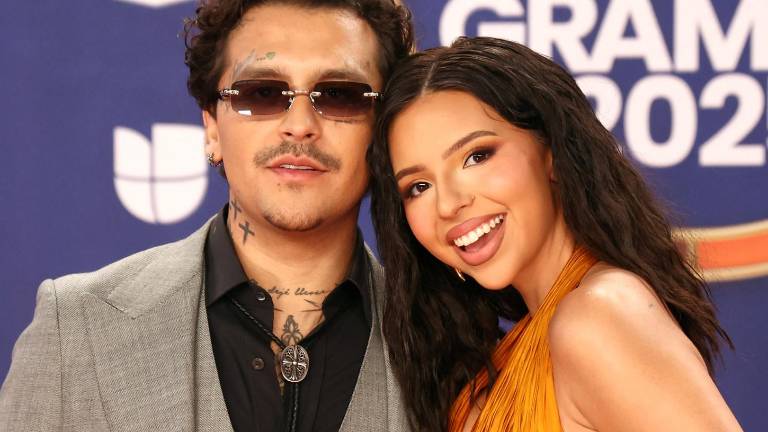 Christian Nodal aclara por qué no mencionó a Ángela Aguilar en su discurso de los Latin Grammy 2025
