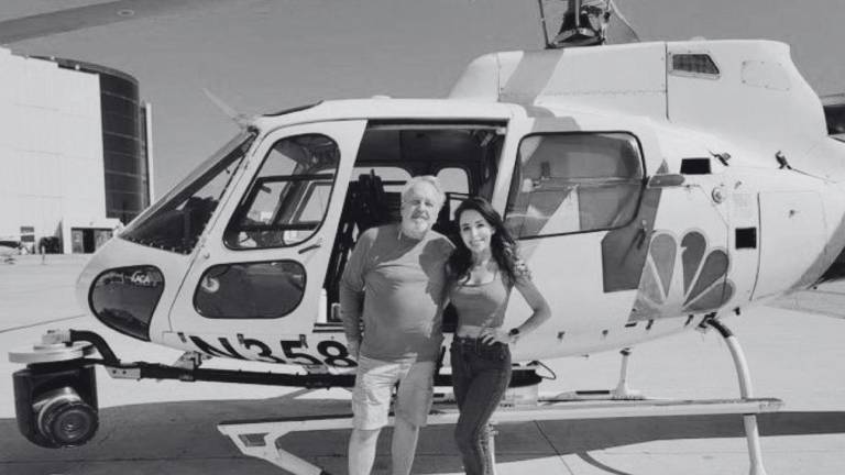 Tragedia en Los Ángeles: un helicóptero periodístico de NBC se estrelló mientras transmitía un choque en vivo