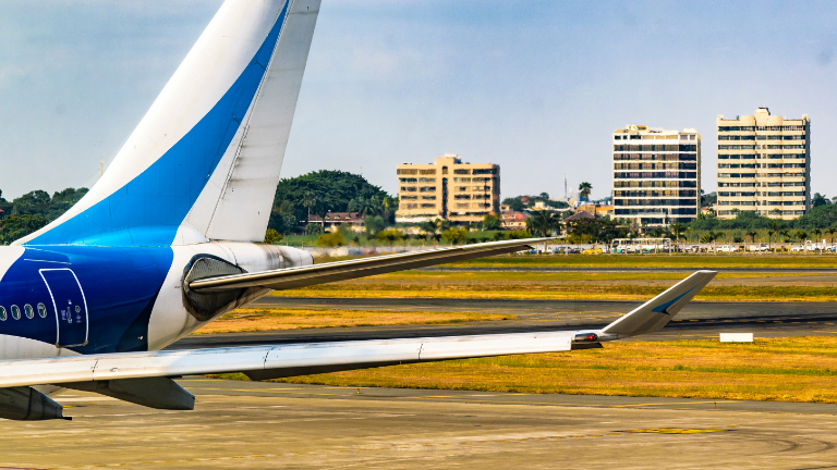 Aeropuerto de Guayaquil anuncia cierres temporales de pista en septiembre por trabajos de mantenimiento