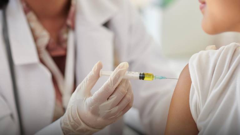 Influenza A(H3N2) en Ecuador: Ministerio anuncia nueva inversión en vacunas