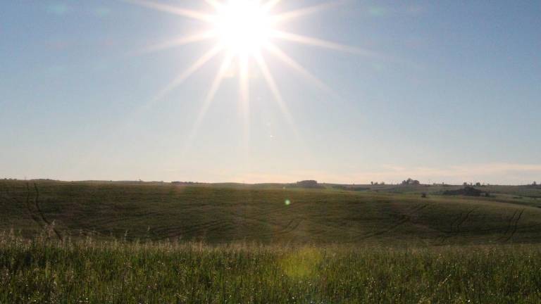 Radiación UV extrema y altas temperaturas marcarán la primera semana de junio en Ecuador
