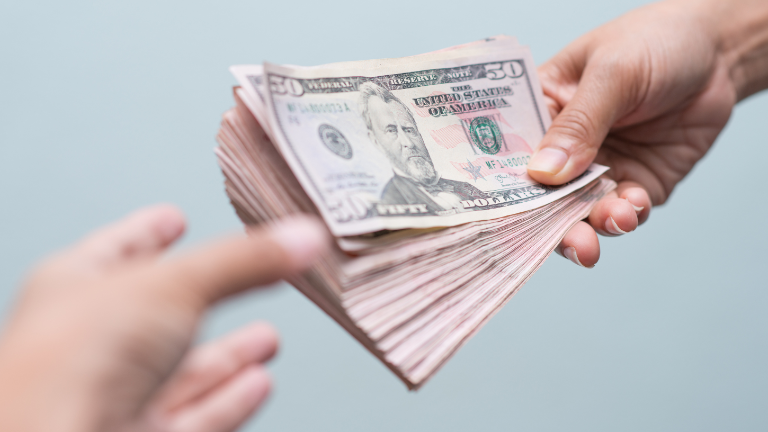 Así avanza la entrega del Bono Raíces en Ecuador: más de 80 000 agricultores ya lo recibieron