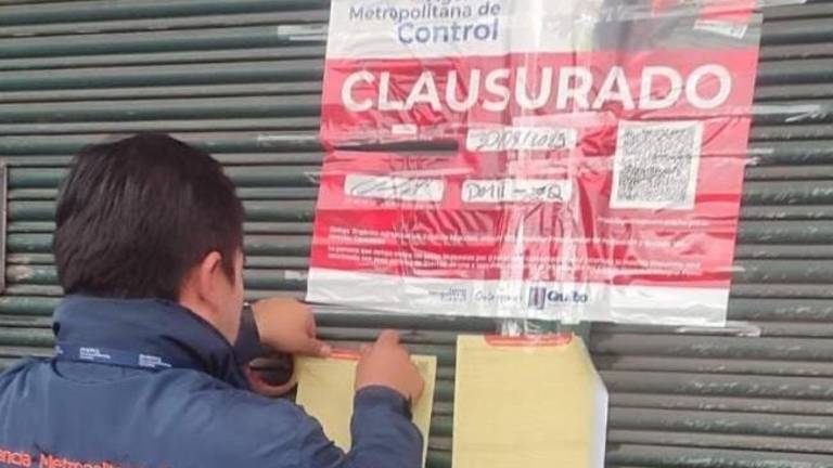 En Quito clausuran veterinaria clandestina y rescatan tres perros en condiciones críticas