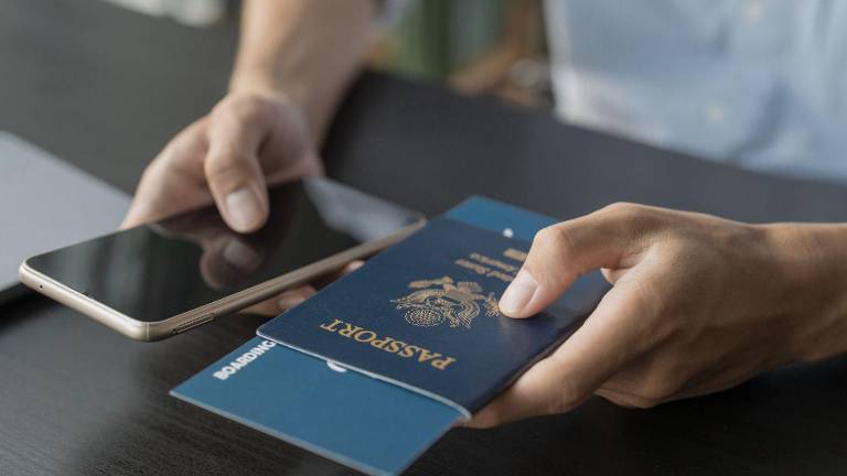 Europa digitaliza sus fronteras: el nuevo sistema que reemplaza al sello de pasaporte