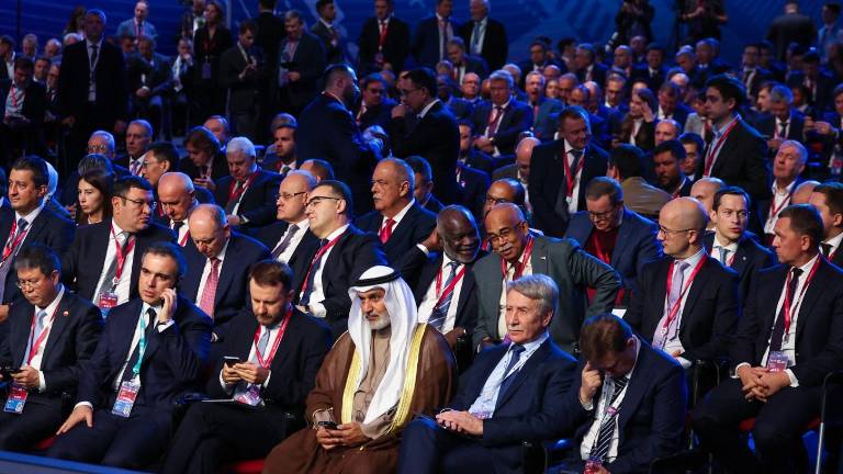 La OPEP+ eleva su producción antes de una pausa en 2026