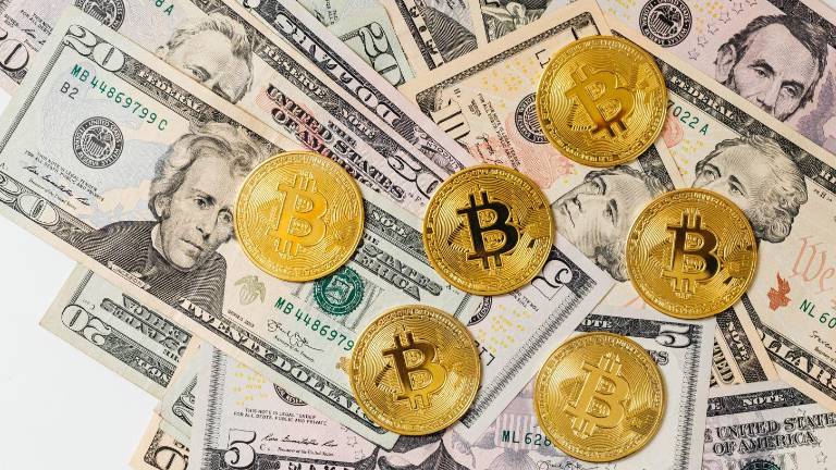 Fiscalía investiga presunta estafa a través de inversiones con criptomonedas en Cuenca