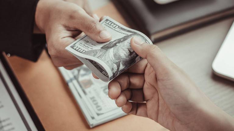 Décimo cuarto sueldo en Ecuador 2025 no ha sido eliminado; esto dice el Decreto 57