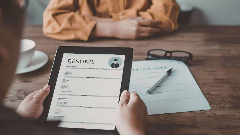 Vacantes laborales en importantes empresas del Ecuador: ¿Cómo aplicar?