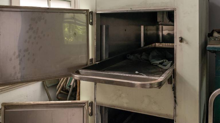 Presunta corrupción en la entrega de cadáveres: Fiscalía allana funeraria y morgue de Santa Elena