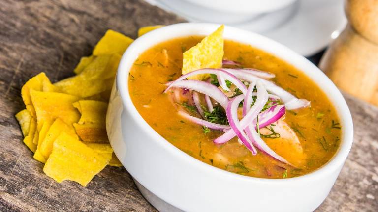 Ecuador busca avanzar en el Mundial de Comidas de Ibai: así puedes votar por el encebollado