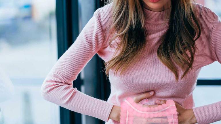 Este es el verdadero motivo de tu abdomen inflamado y las reglas de oro para sanarlo