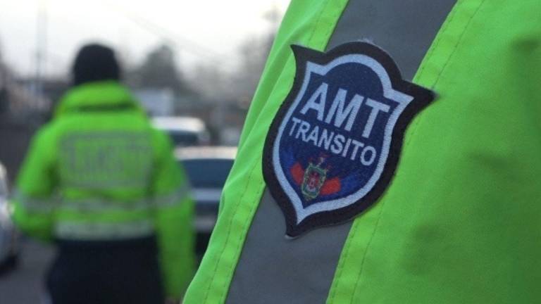 Quito: agente de tránsito va a prisión preventiva por exigir USD 200 para evitar sanción