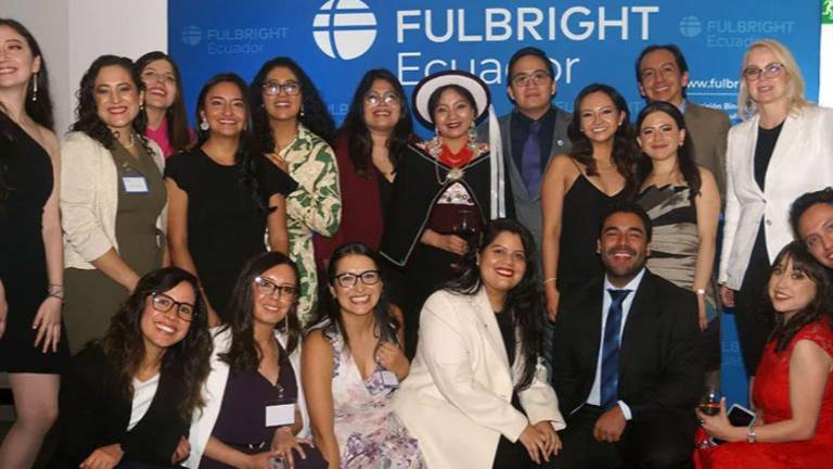 Becas para ecuatorianos 2026: Conoce las opciones disponibles y plazos de postulación