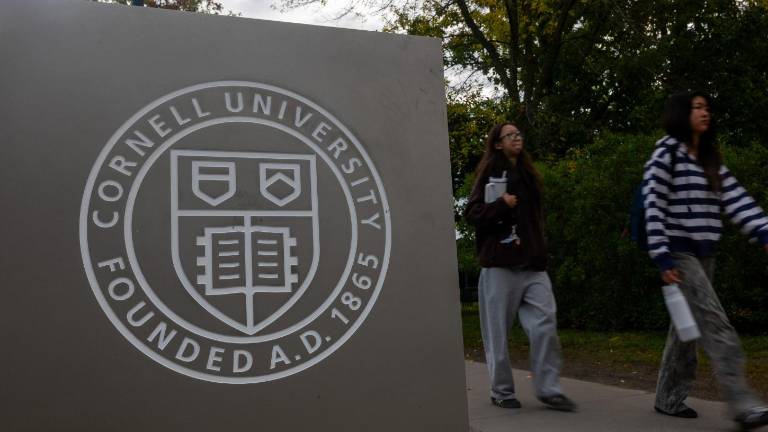 #IAmJaneDoe: redes sociales respaldan a denunciante de presunta violación grupal en Cornell