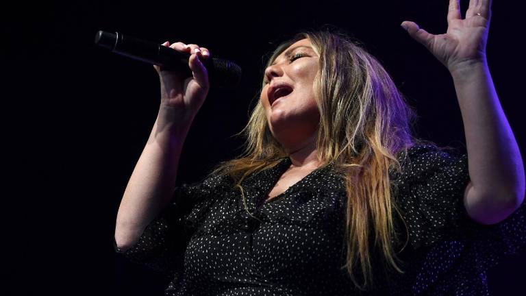 Amaia Montero vuelve a La Oreja de Van Gogh y divide opiniones en redes