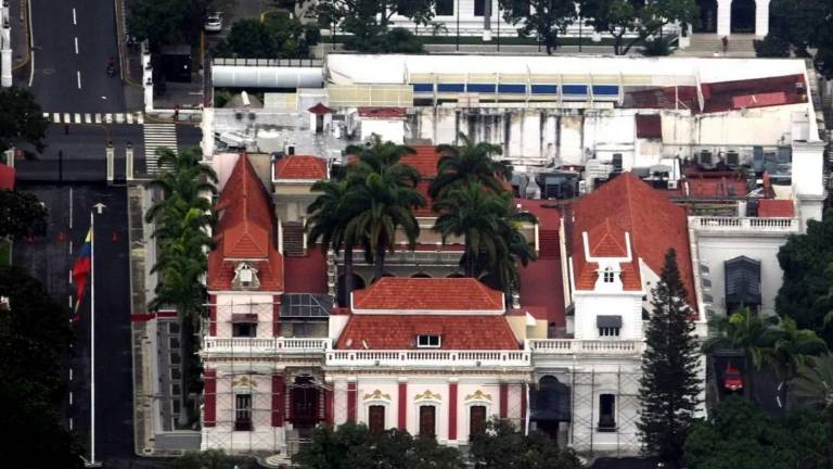 ¿Por qué se escucharon disparos cerca del Palacio de Miraflores en Venezuela?