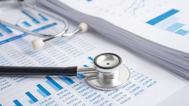 Nuevas soluciones financieras dirigidas a los profesionales de la salud en Ecuador