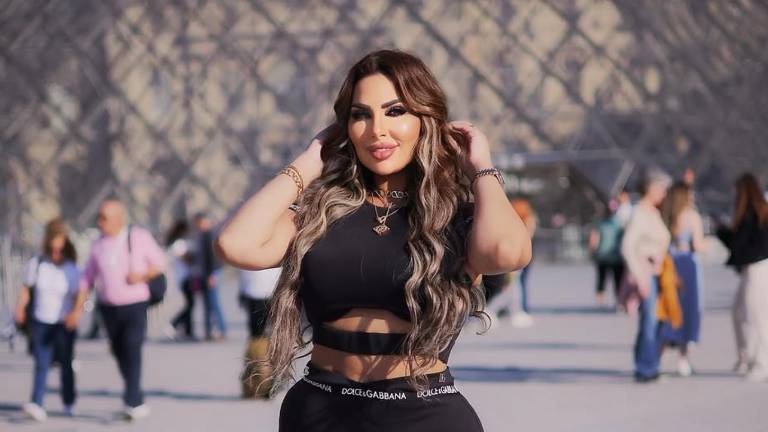 Condenan a muerte a la presentadora egipcia Sarah Khalifa por un caso de drogas sintéticas