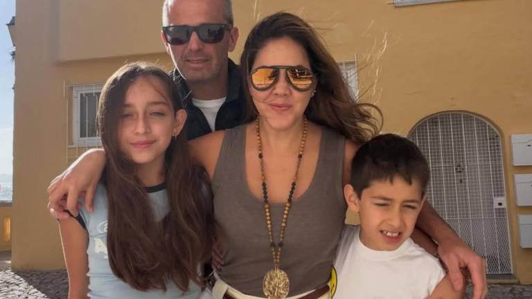 Denisse Molina conmueve al anunciar nueva mudanza familiar para impulsar los estudios de su hija