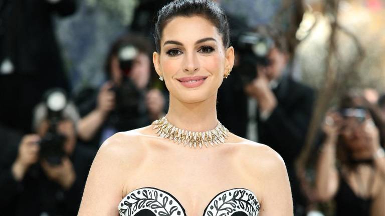 Anne Hathaway participará como productora ejecutiva del proyecto.