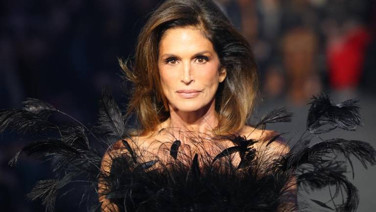 Cindy Crawford explica el acuerdo por el que decidió no someterse a retoques faciales