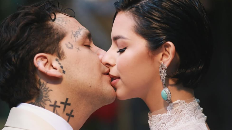 Christian Nodal le pagaría millonaria suma a Ángela Aguilar en caso de infidelidad