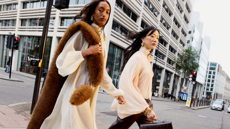 H&amp;M regresa a la Semana de la Moda de Londres con 'The London Issue' y una propuesta que rompe géneros