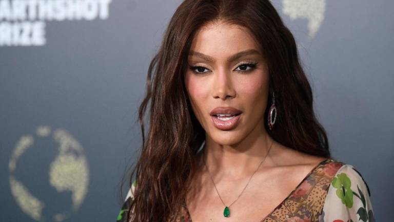 Anitta sorprendió con nuesfas fotografías que evidencian su cambio estético.