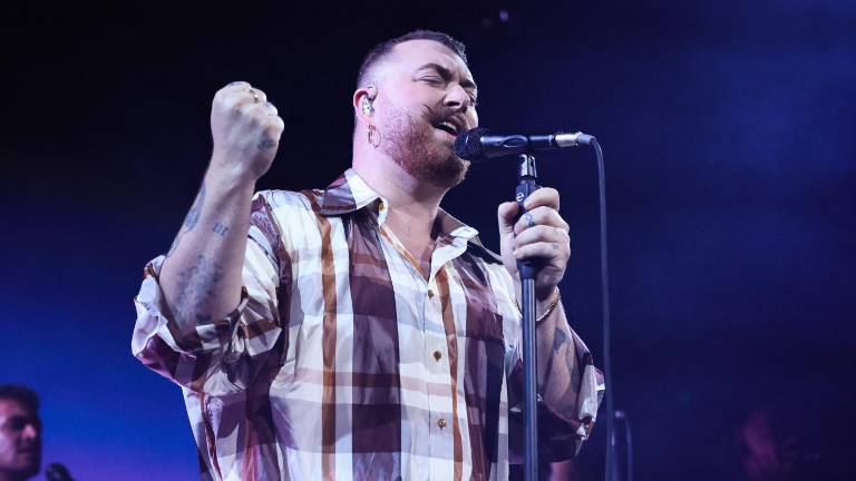 Sam Smith revela que se sometió a una liposucción a los 13 años por bullying y la presión estética