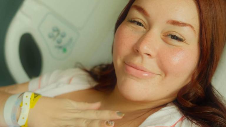 Daddy Yankee ya es abuelo: su hija Jesaaelys Ayala dio a luz a su primera bebé