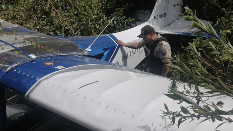 Avioneta Cessna se accidenta en Cotacachi y deja dos personas heridas