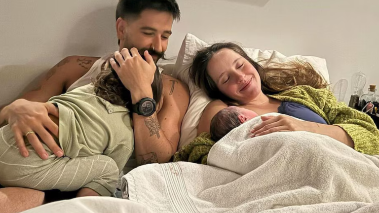 Camilo revela que tiene cuadros hechos con la sangre de sus hijas y este es el motivo