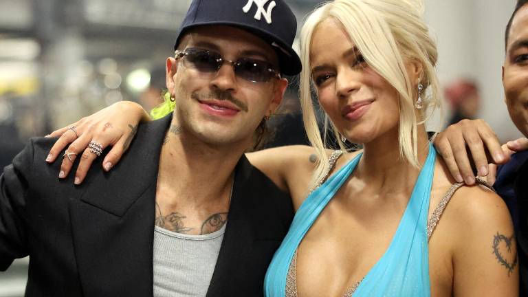 Karol G anuncia nueva canción de desamor y reaviva rumores de ruptura con Feid