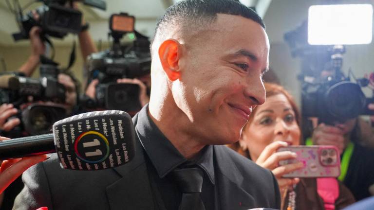 Daddy Yankee acusa a Raphy Pina y su exesposa, Mireddy Gonzáles, por irrgularidades que le habrían hecho perder millones de dólares.