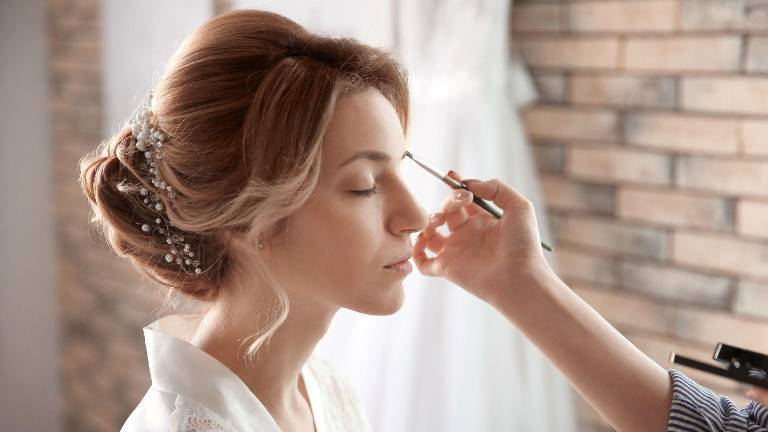 Maquillaje de novia natural: La tendencia 2026 que redefine la belleza real