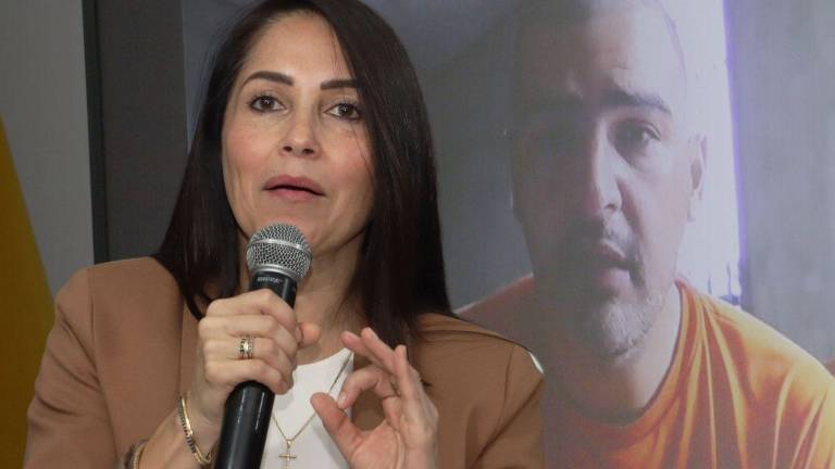 Luisa González es investigada por presunto lavado de activos proveniente de una empresa relacionada con Aquiles Alvarez.