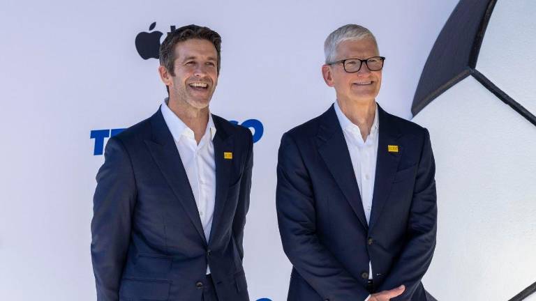John Ternus asume la dirección de Apple: el desafío de liderar la era de la IA tras el legado de Tim Cook