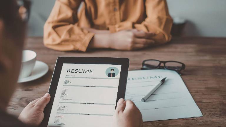 Oportunidades laborales en empresas de Ecuador: requisitos y cómo aplicar