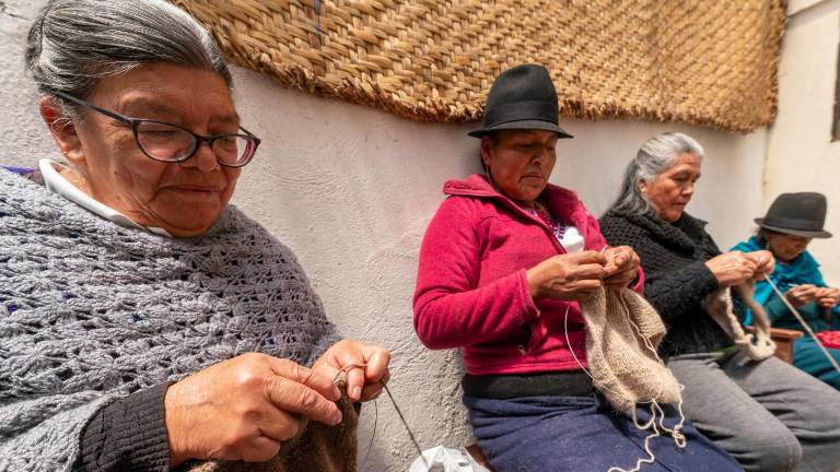 Kilaya: el emprendimiento del páramo que dignifica el trabajo de mujeres artesanas en Ecuador